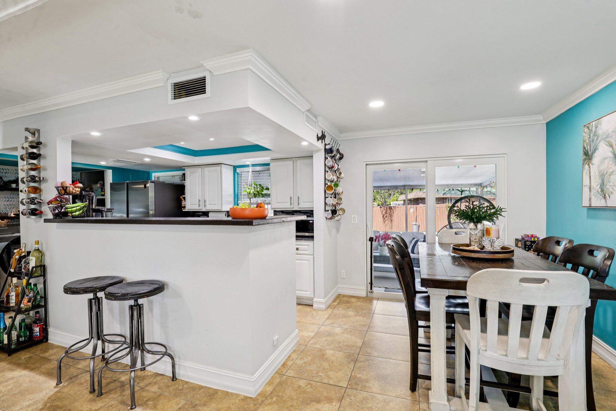 7803 Northwest 69th Terrace Tamarac, FL 33321 - Photo 28 of 47 11-web-or-mls-NW 69th Ter-S2403-011