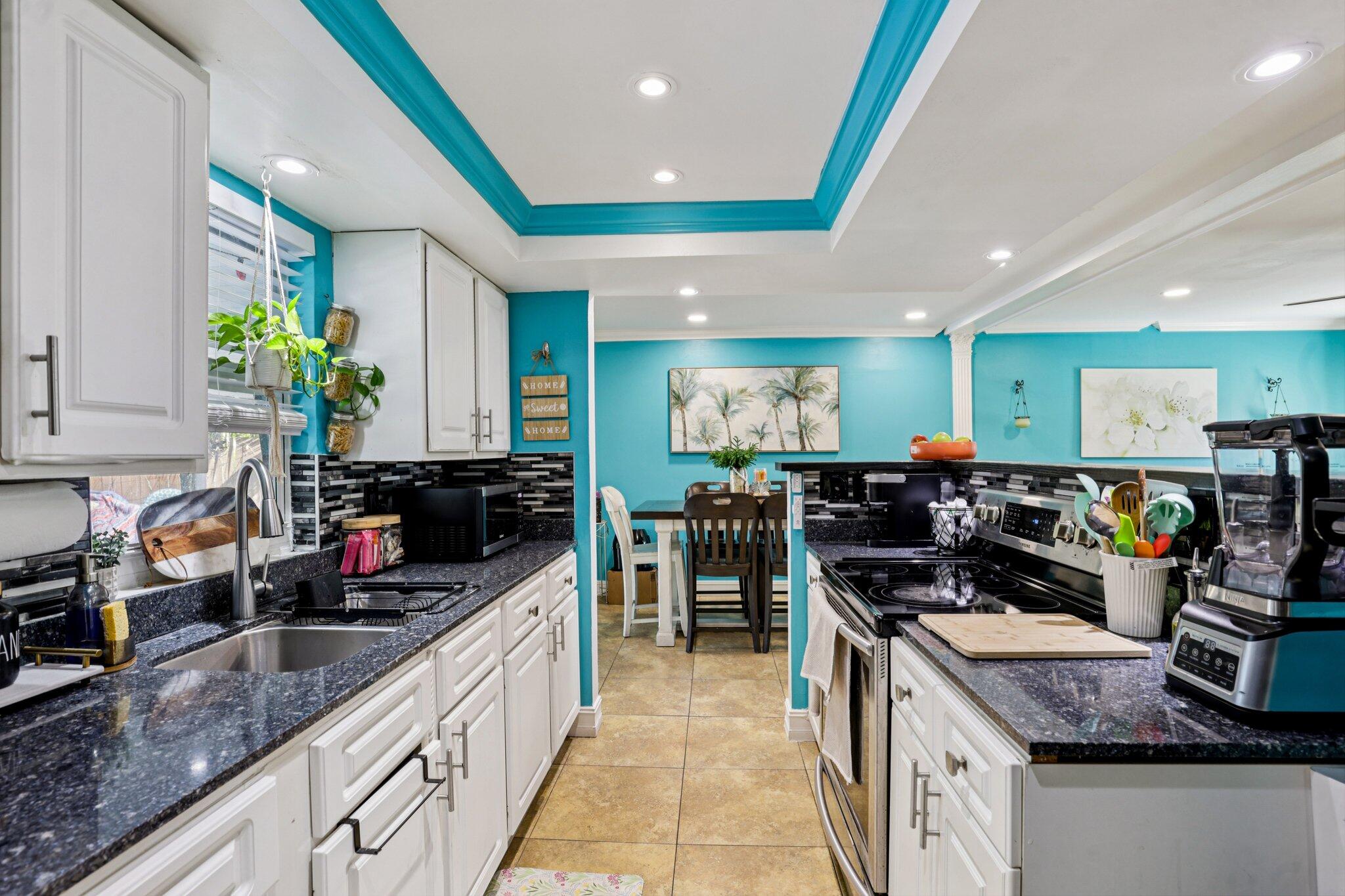 7803 Northwest 69th Terrace Tamarac, FL 33321 - Photo 4 of 47 14-web-or-mls-NW 69th Ter-S2403-014