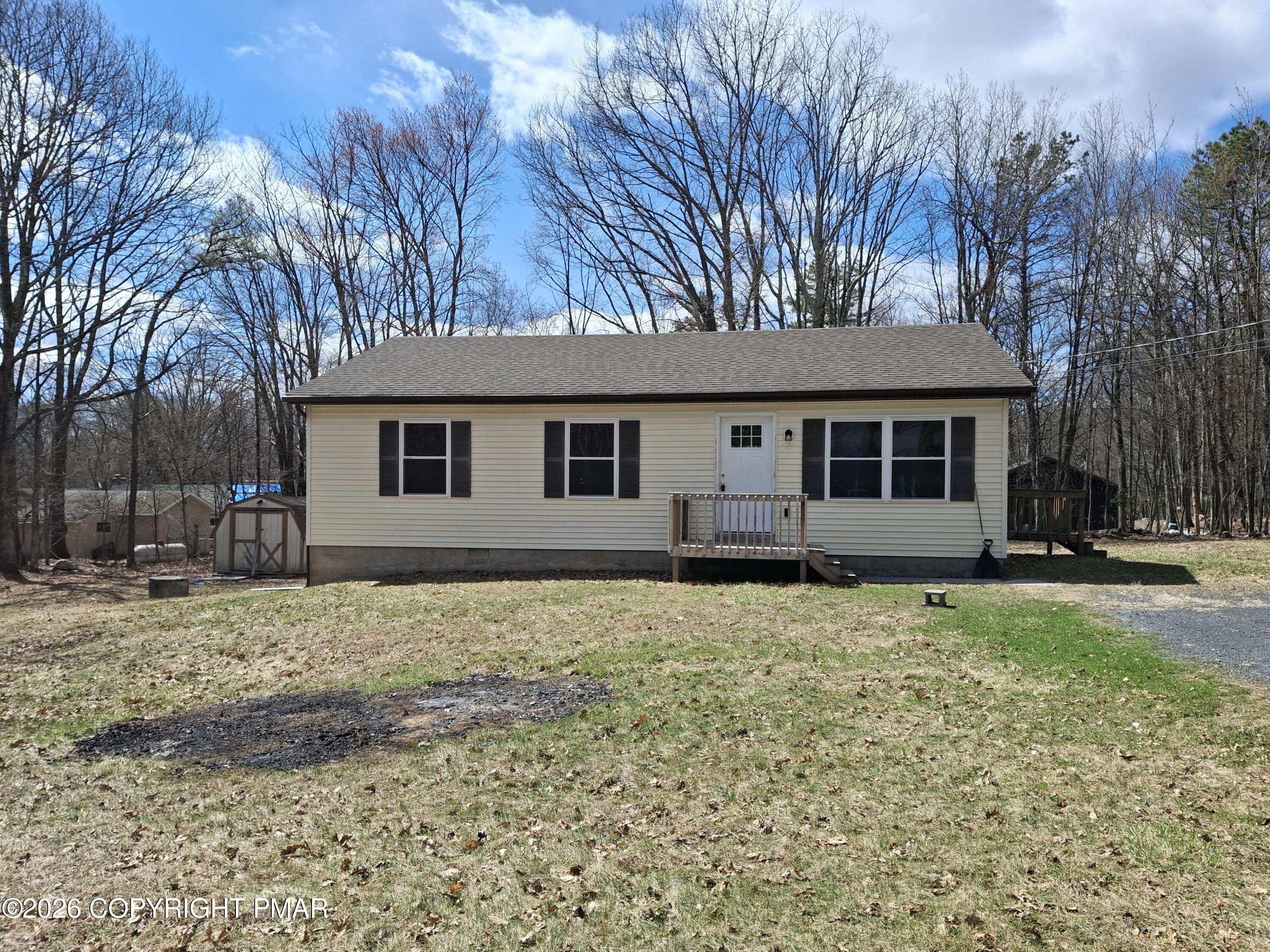 1714 Upper Valley Road Effort, PA 18330 - Photo 2 of 14 Front of Home1