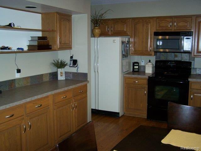 750 Rutgers Road Rochester, MI 48309 - Photo 10 of 11 Kitchen 2