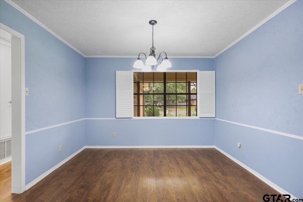 1915 Castlegate Street Henderson, TX 75654 - Photo 20 of 43