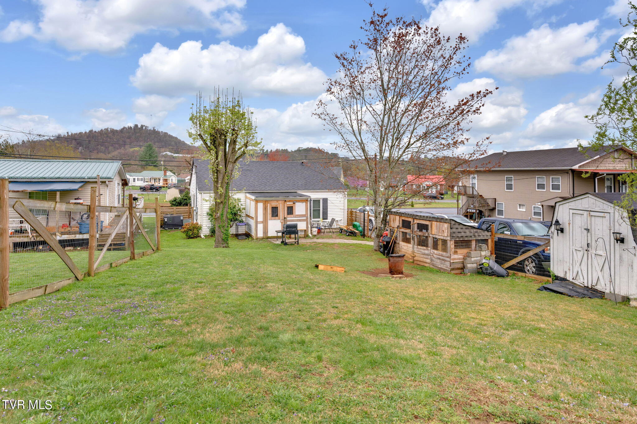 1005 Siam Road Elizabethton, TN 37643 - Photo 15 of 15 15-web-or-mls-DSC02517