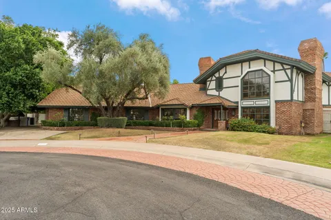 $2,690,000 | 211 West Kaler Drive, Phoenix, AZ 85021