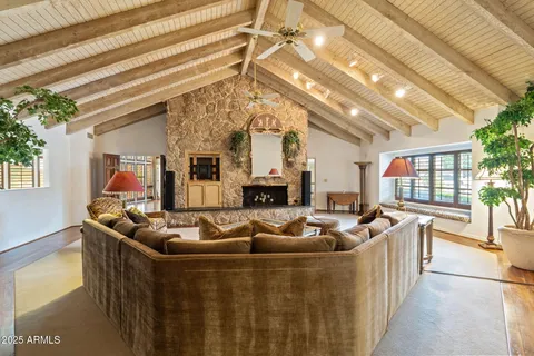 $2,690,000 | 211 West Kaler Drive, Phoenix, AZ 85021