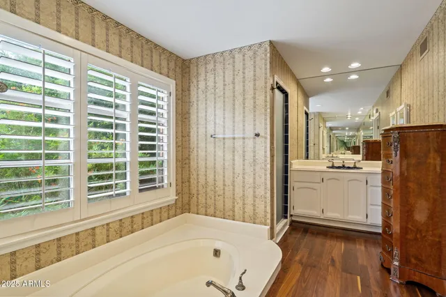 $2,625,000 | 211 West Kaler Drive, Phoenix, AZ 85021