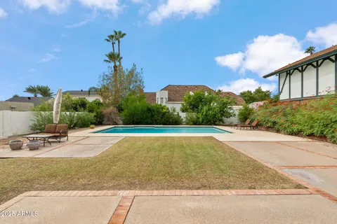 $2,690,000 | 211 West Kaler Drive, Phoenix, AZ 85021