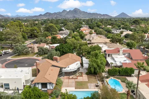 $2,690,000 | 211 West Kaler Drive, Phoenix, AZ 85021