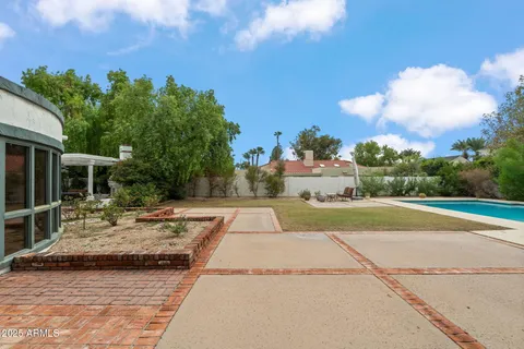 $2,690,000 | 211 West Kaler Drive, Phoenix, AZ 85021