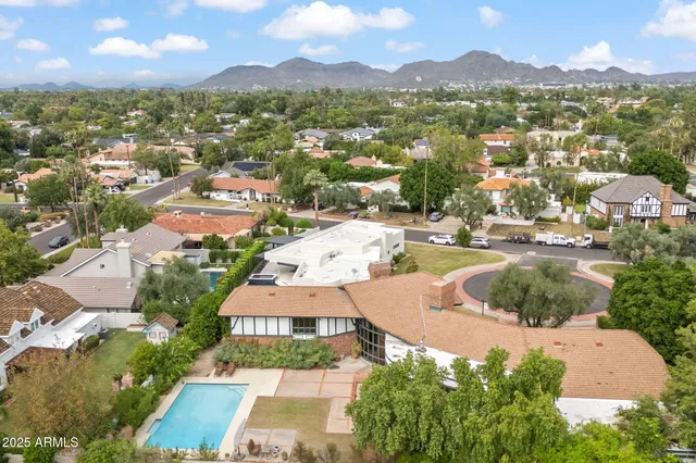 $2,625,000 | 211 West Kaler Drive, Phoenix, AZ 85021