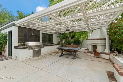 $2,690,000 | 211 West Kaler Drive, Phoenix, AZ 85021