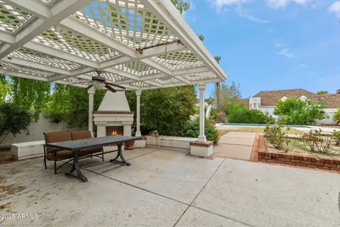 $2,690,000 | 211 West Kaler Drive, Phoenix, AZ 85021