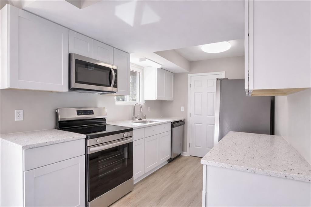 3989 Darryl Lane Gainesville, GA 30506 - Photo 2 of 13