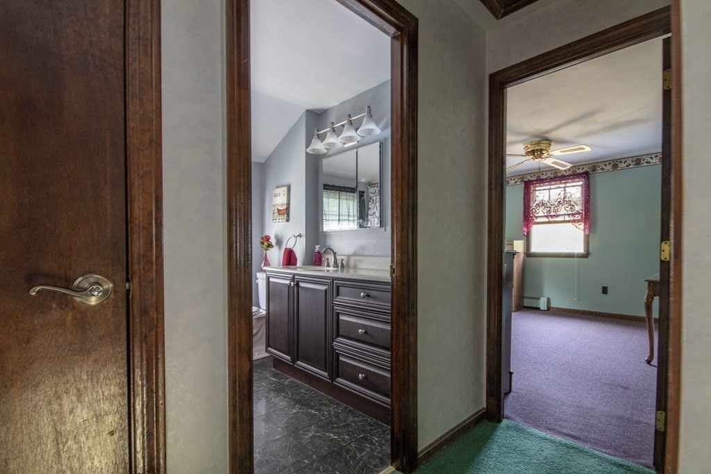 6 Wagon Wheel Road Dracut, MA 01826 - Photo 17 of 33 Gallery Image 17
