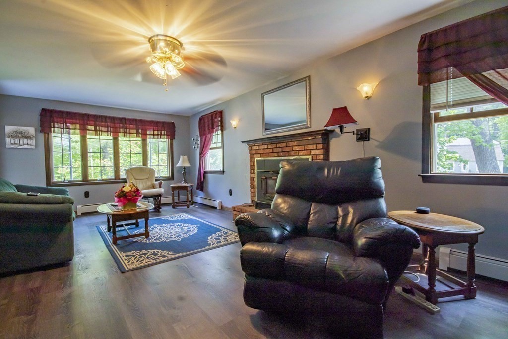 6 Wagon Wheel Road Dracut, MA 01826 - Photo 8 of 33 Gallery Image 8