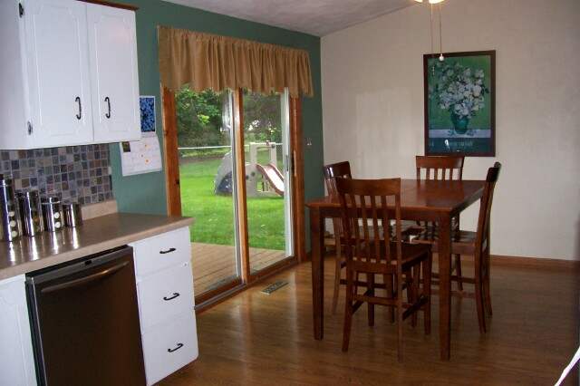 308 Harvester Road Canton, IL 61520 - Photo 3 of 10 Gallery Image 3
