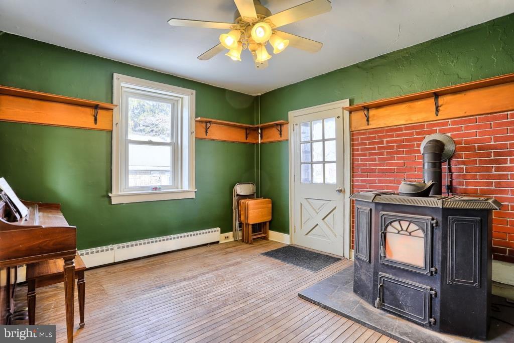 11 Newswanger Road Lancaster, PA 17603 - Photo 8 of 32 Gallery Image 8