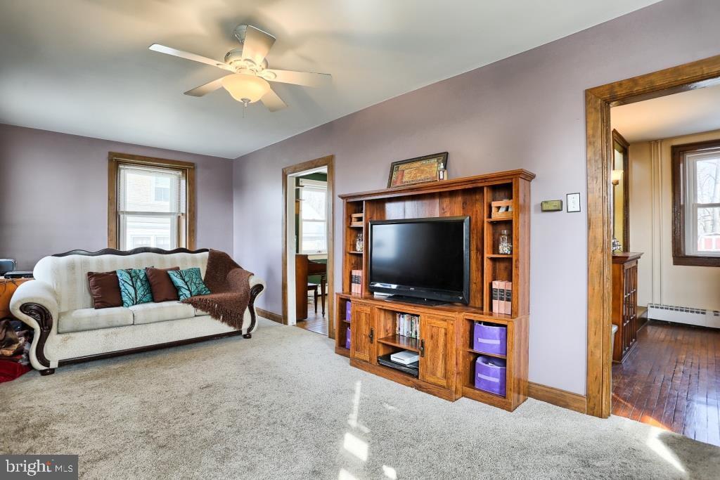 11 Newswanger Road Lancaster, PA 17603 - Photo 10 of 32 Gallery Image 10