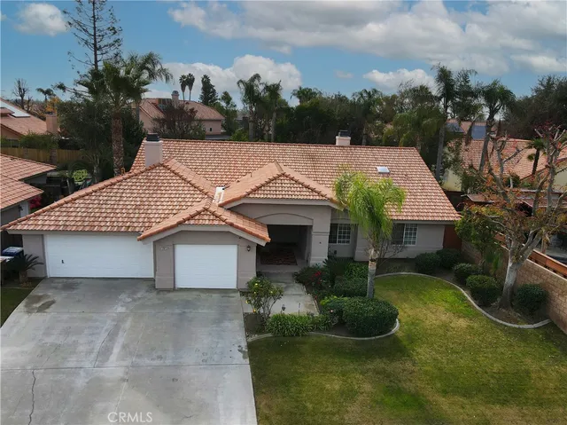 $479,900 | 13813 Toluca Drive, Bakersfield, CA 93314