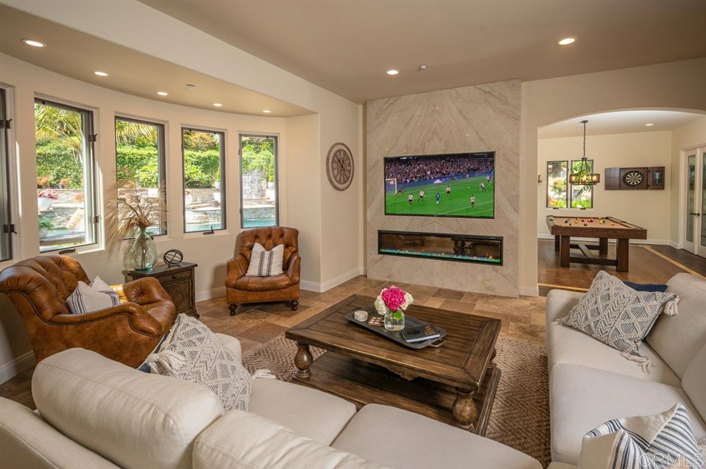 1019 Oldham Way Encinitas, CA 92024 - Photo 2 of 24