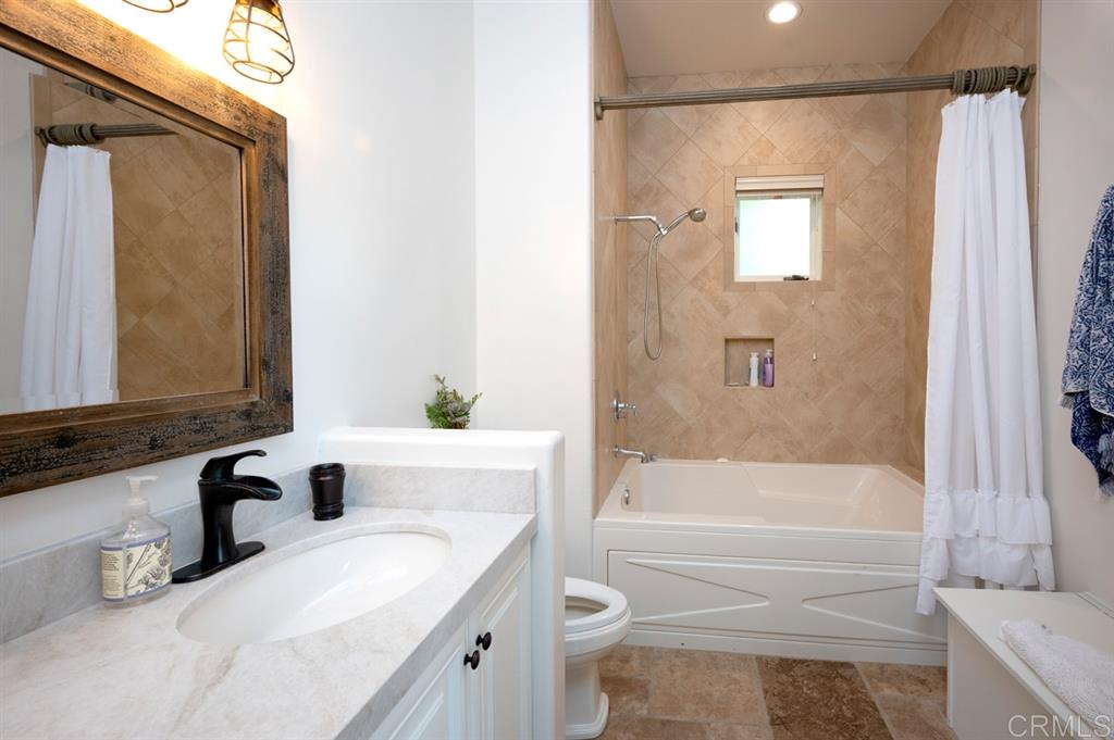 1019 Oldham Way Encinitas, CA 92024 - Photo 11 of 24