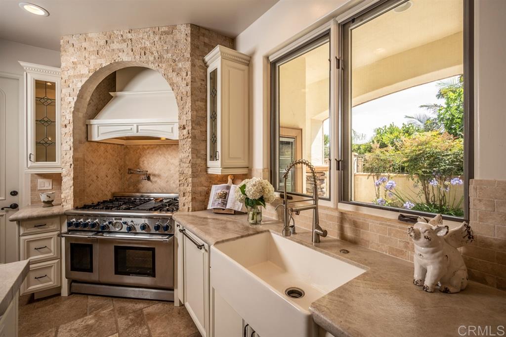 1019 Oldham Way Encinitas, CA 92024 - Photo 4 of 24