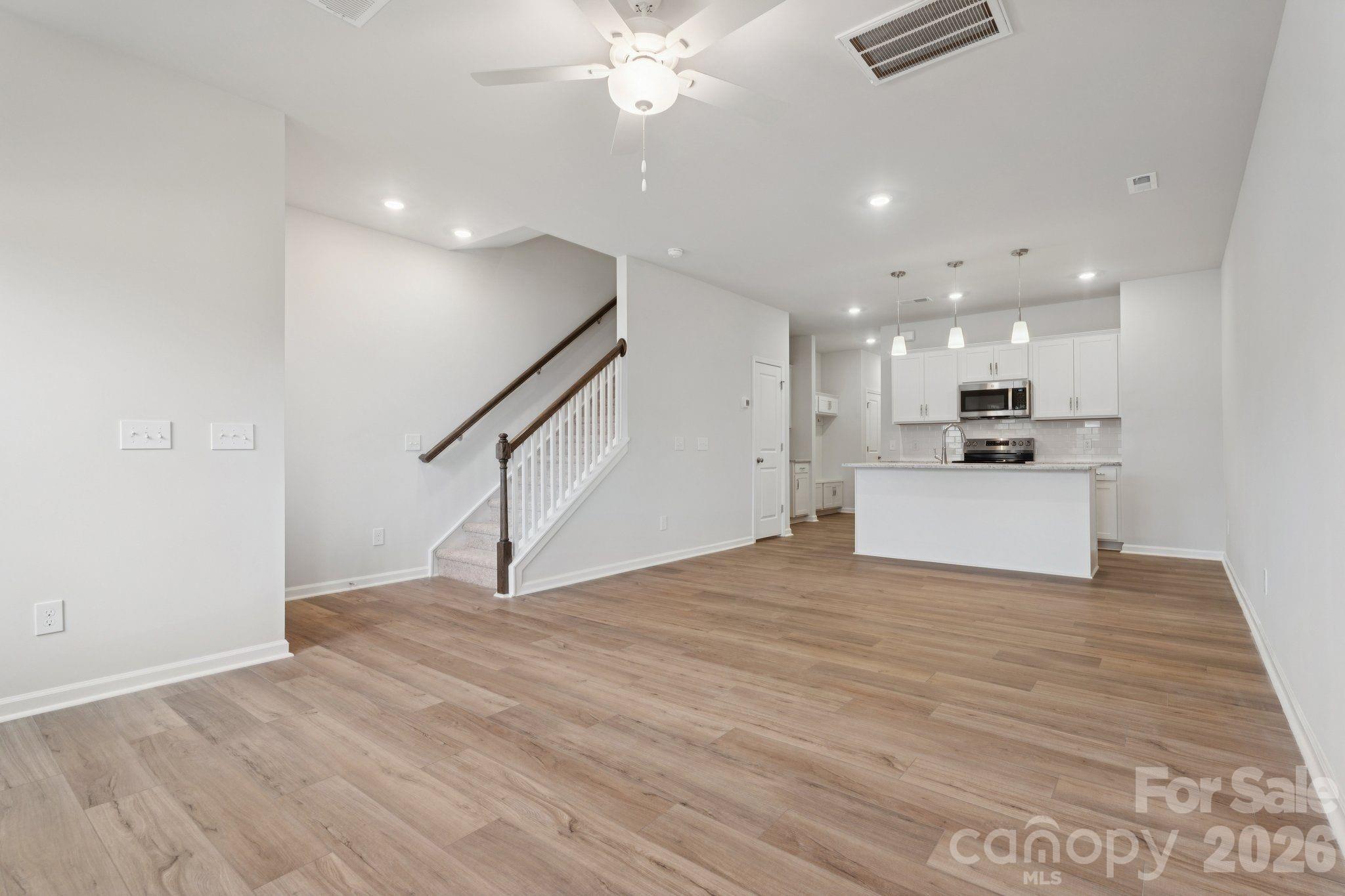 4742 Lakeview Road, Unit 17 Charlotte, NC 28216 - Photo 2 of 20