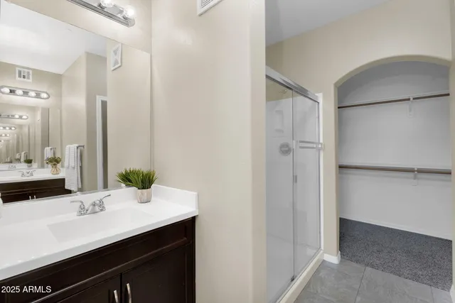 $430,000 | 3330 South Gilbert Road, Unit 1068, Chandler, AZ 85286