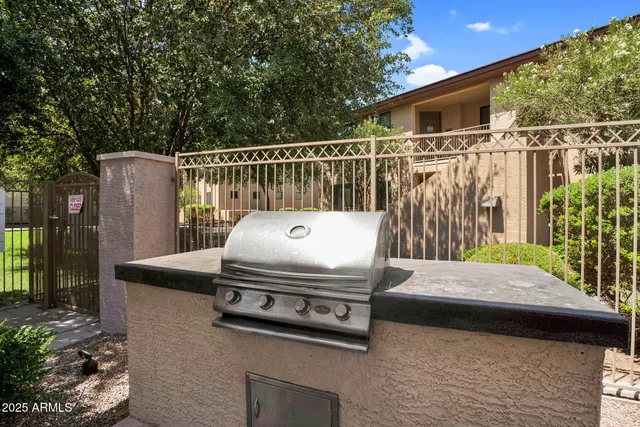 $430,000 | 3330 South Gilbert Road, Unit 1068, Chandler, AZ 85286