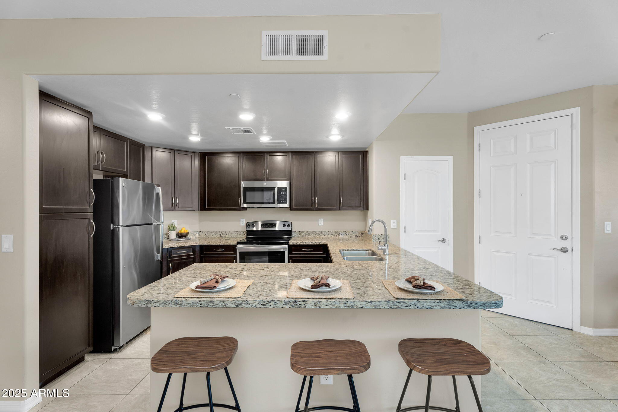 3330 South Gilbert Road, Unit 1068 Chandler, AZ 85286 - Photo 7 of 67 8-web-or-mls-10