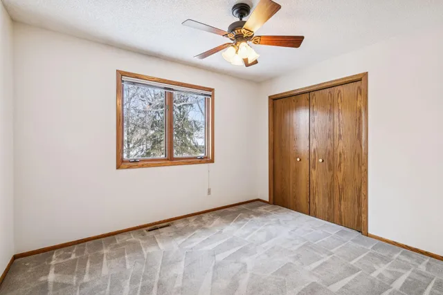 $425,000 | 2093 Vienna Lane, Eagan, MN 55122