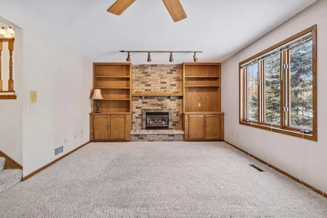 $425,000 | 2093 Vienna Lane, Eagan, MN 55122