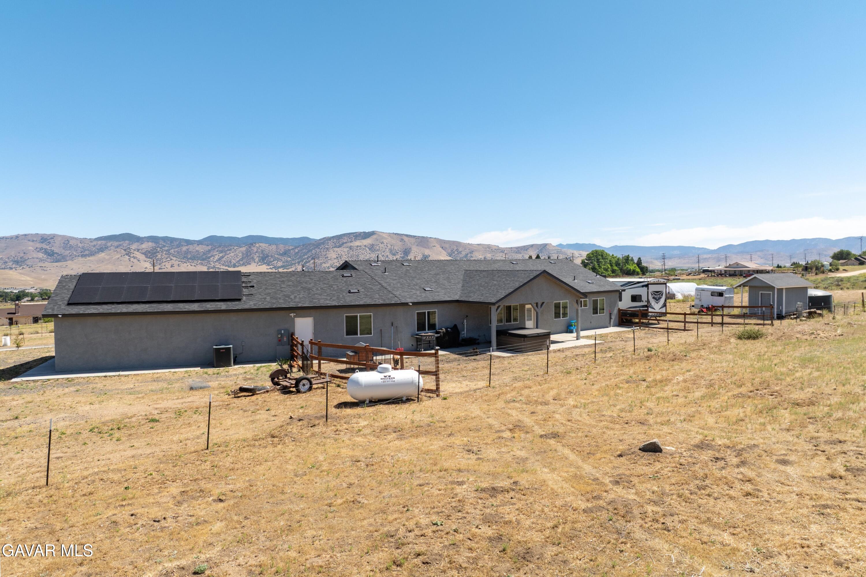 19900 Chinook Street Tehachapi, CA 93561 - Photo 22 of 38 31-DJI_0827-HDR