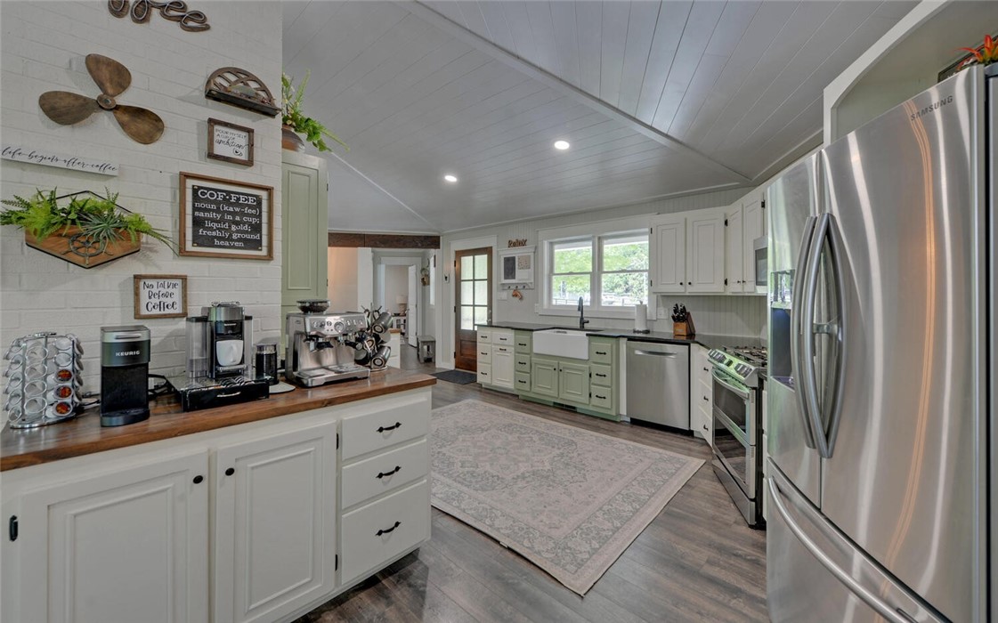 676 Cedar Ridge Road Hartwell, GA 30643 - Photo 4 of 50 Gallery Image 4