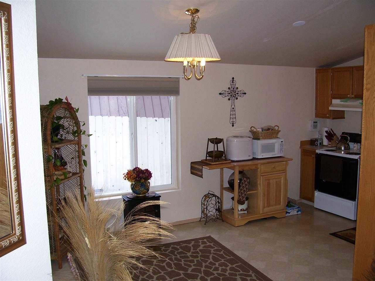 40080 Mackinaw Road Loon Lake, WA 99148 - Photo 5 of 17 Gallery Image 5