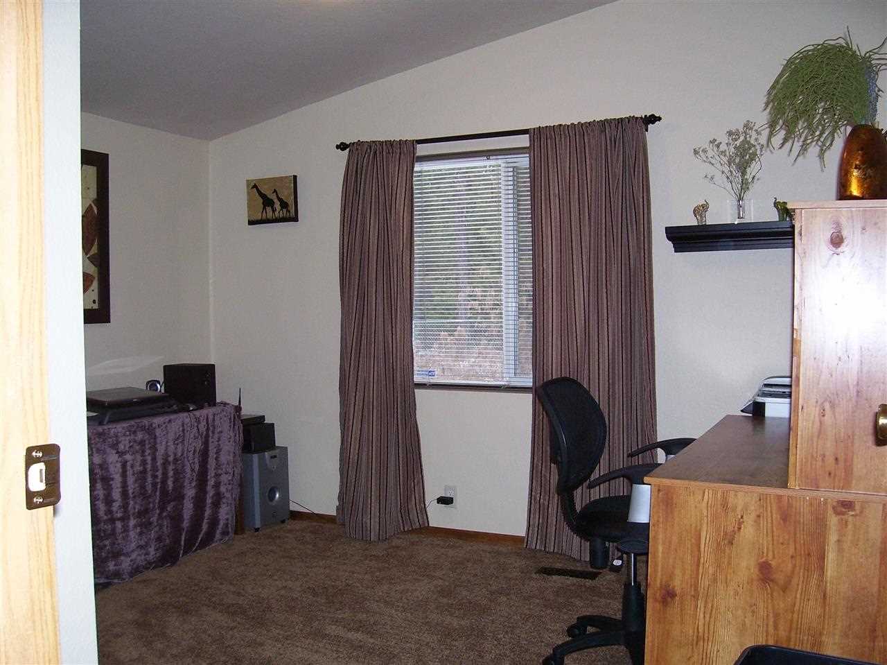 40080 Mackinaw Road Loon Lake, WA 99148 - Photo 9 of 17 Gallery Image 9