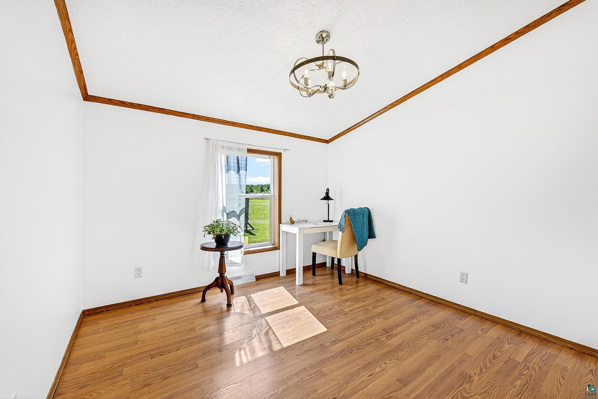 5404 Midbon Road Superior, WI 54880 - Photo 18 of 30