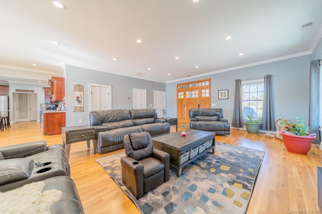 1724 Gaither Road Belmont, NC 28012 - Photo 9 of 44 Gallery Image 9