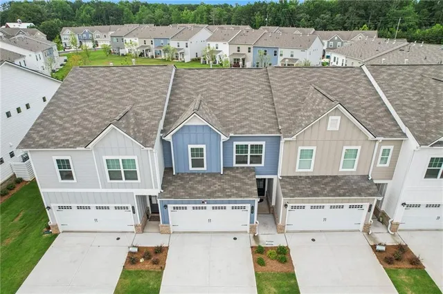 a view of white house