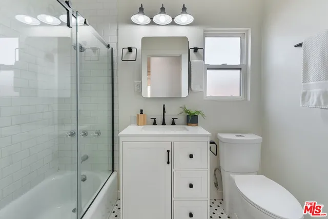 $1,799,000 | 8421 Gonzaga Avenue, Los Angeles, CA 90045