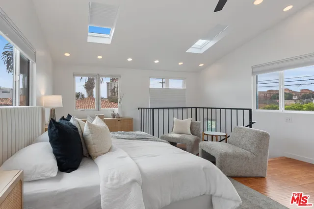 $1,799,000 | 8421 Gonzaga Avenue, Los Angeles, CA 90045