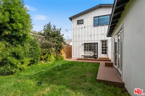 $1,799,000 | 8421 Gonzaga Avenue, Los Angeles, CA 90045