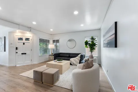 $1,799,000 | 8421 Gonzaga Avenue, Los Angeles, CA 90045