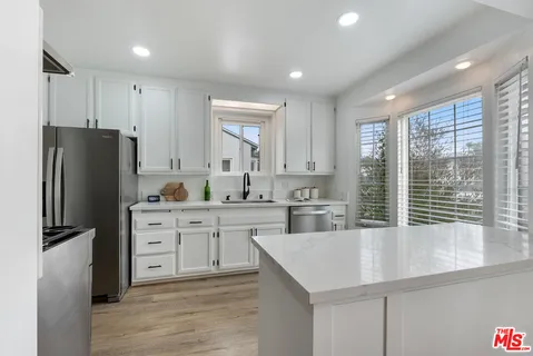 $1,799,000 | 8421 Gonzaga Avenue, Los Angeles, CA 90045