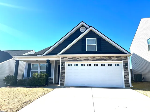 $265,000 | 821 Alley Ridge Drive, Inman, SC 29349