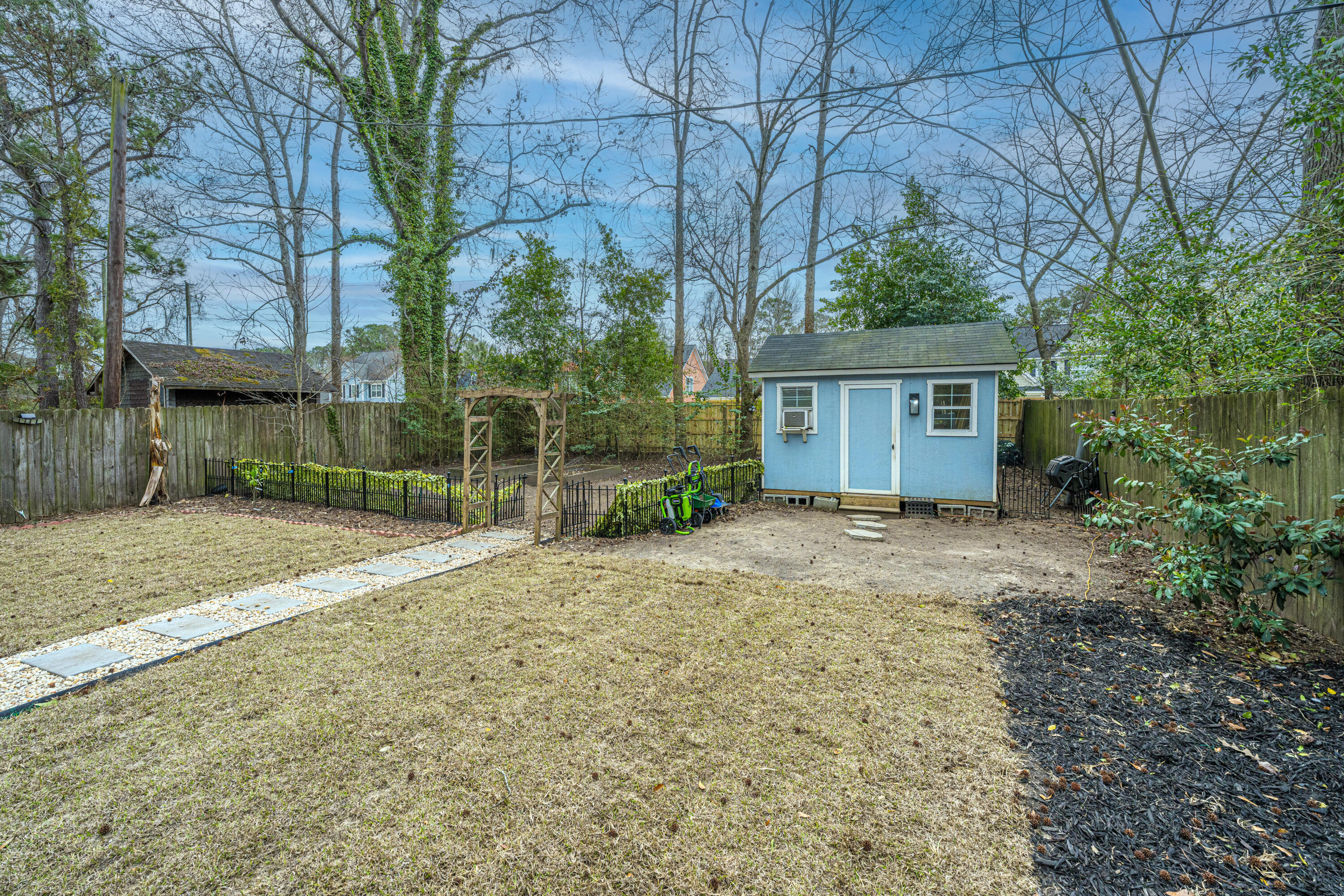 2131 Bradham Road Charleston, SC 29412 - Photo 47 of 71 2131BradhamRd016