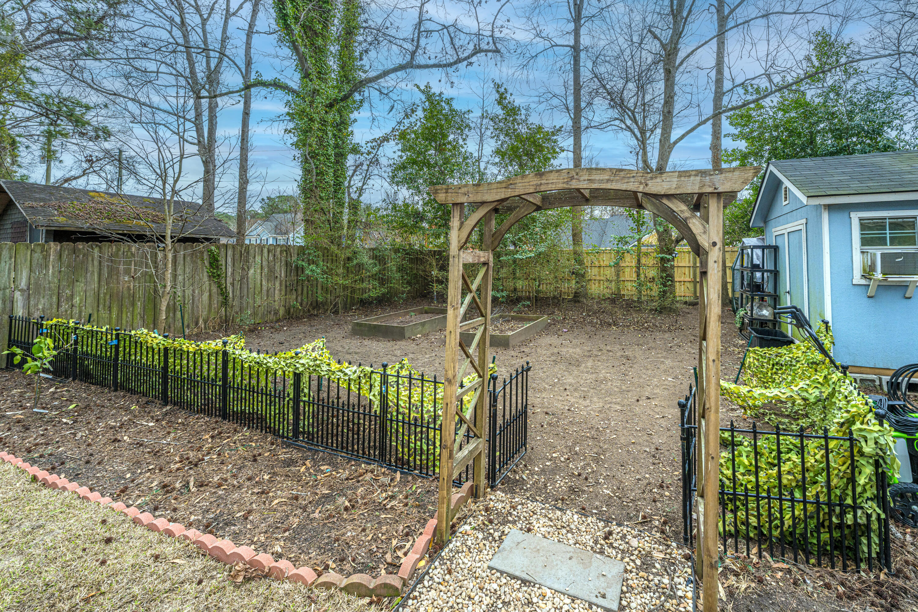 2131 Bradham Road Charleston, SC 29412 - Photo 48 of 71 2131BradhamRd017