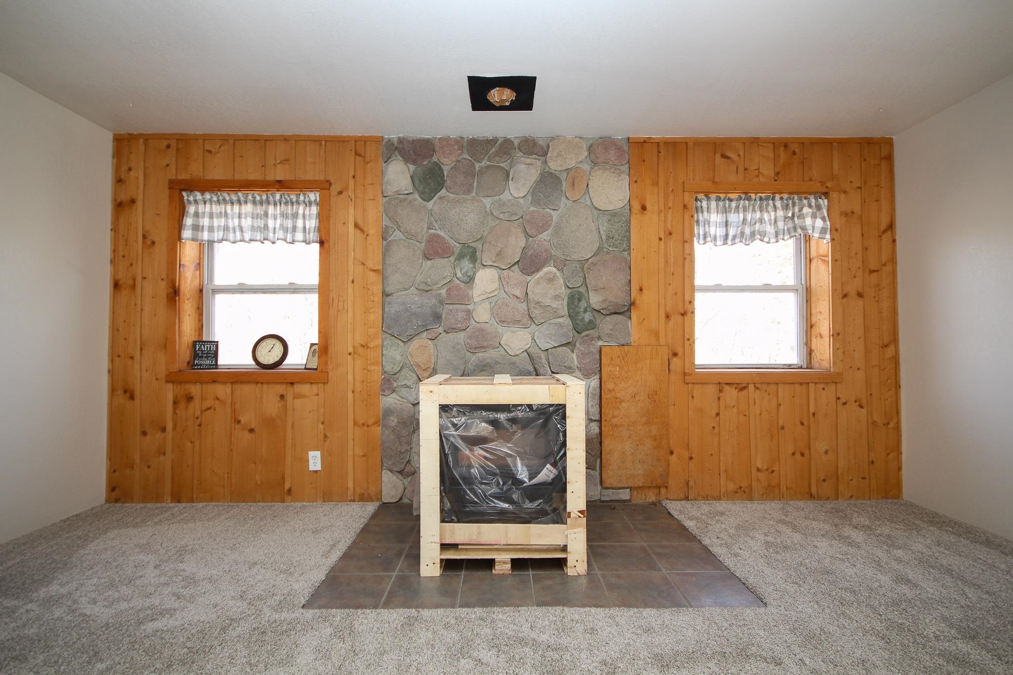 1967 East Jordan Road Mount Pleasant, MI 48858 - Photo 7 of 25 1899091-6.JPG
