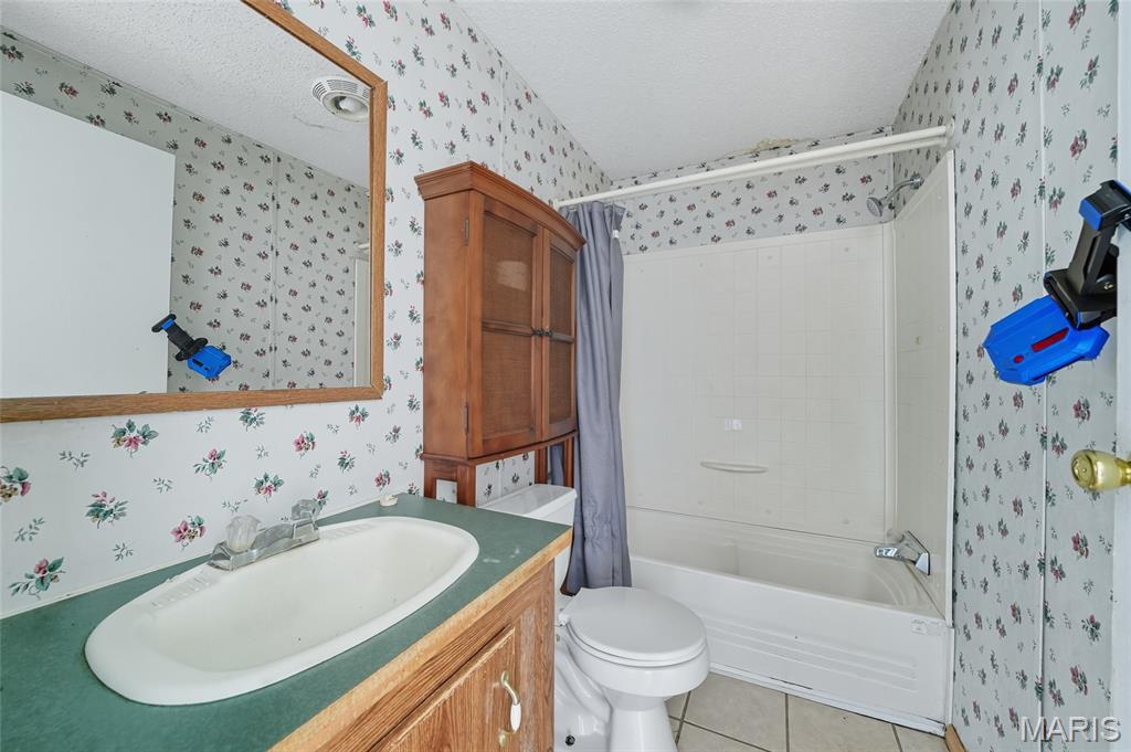 1693 Wade Road Pacific, MO 63069 - Photo 14 of 22