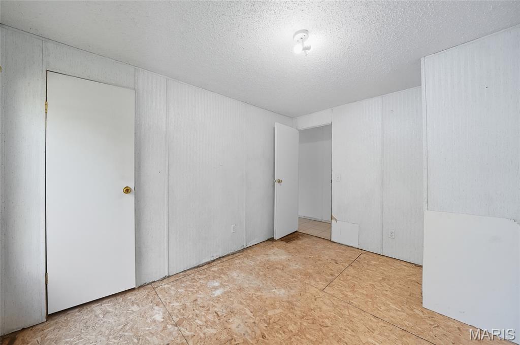 1693 Wade Road Pacific, MO 63069 - Photo 18 of 22