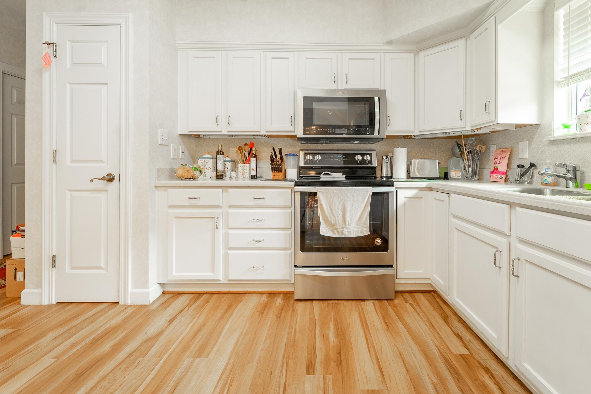 208 Hawthorne Circle Fairhope, AL 36532 - Photo 13 of 22 Kitchen
